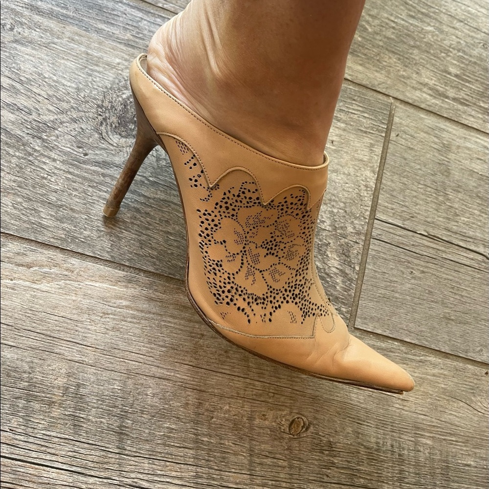 Vero Cuoio leather 4” mules